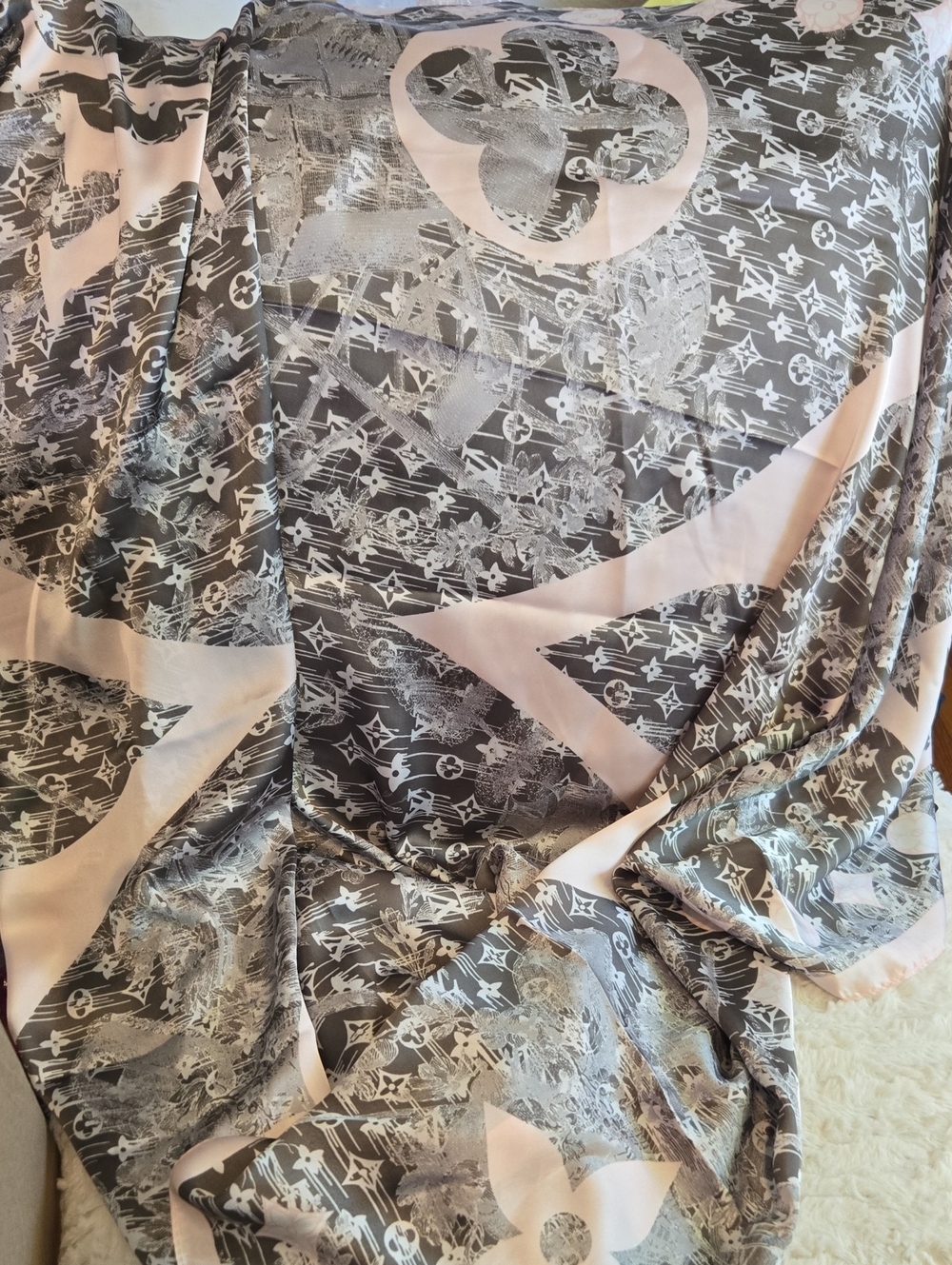 Luxury-Inspired Fashion Women's Scarf/ Wrap in Pink and Gray